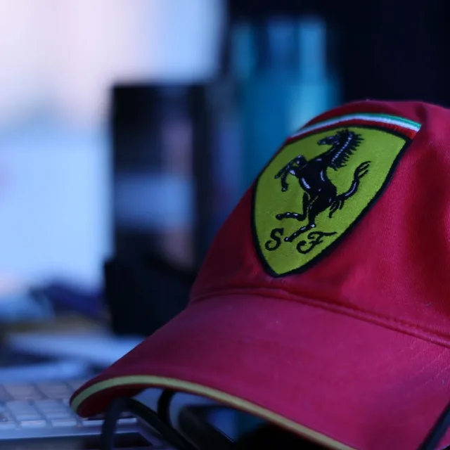 I have a tendency to heavily underexpose all my shots. I like dramatic photos but overdo it every single time. Speaking of dramatic things, the ferrari fan in me will never die; thats the first photo I took with my new lens. Skateboarding? New fun activity? I'm trying my best to